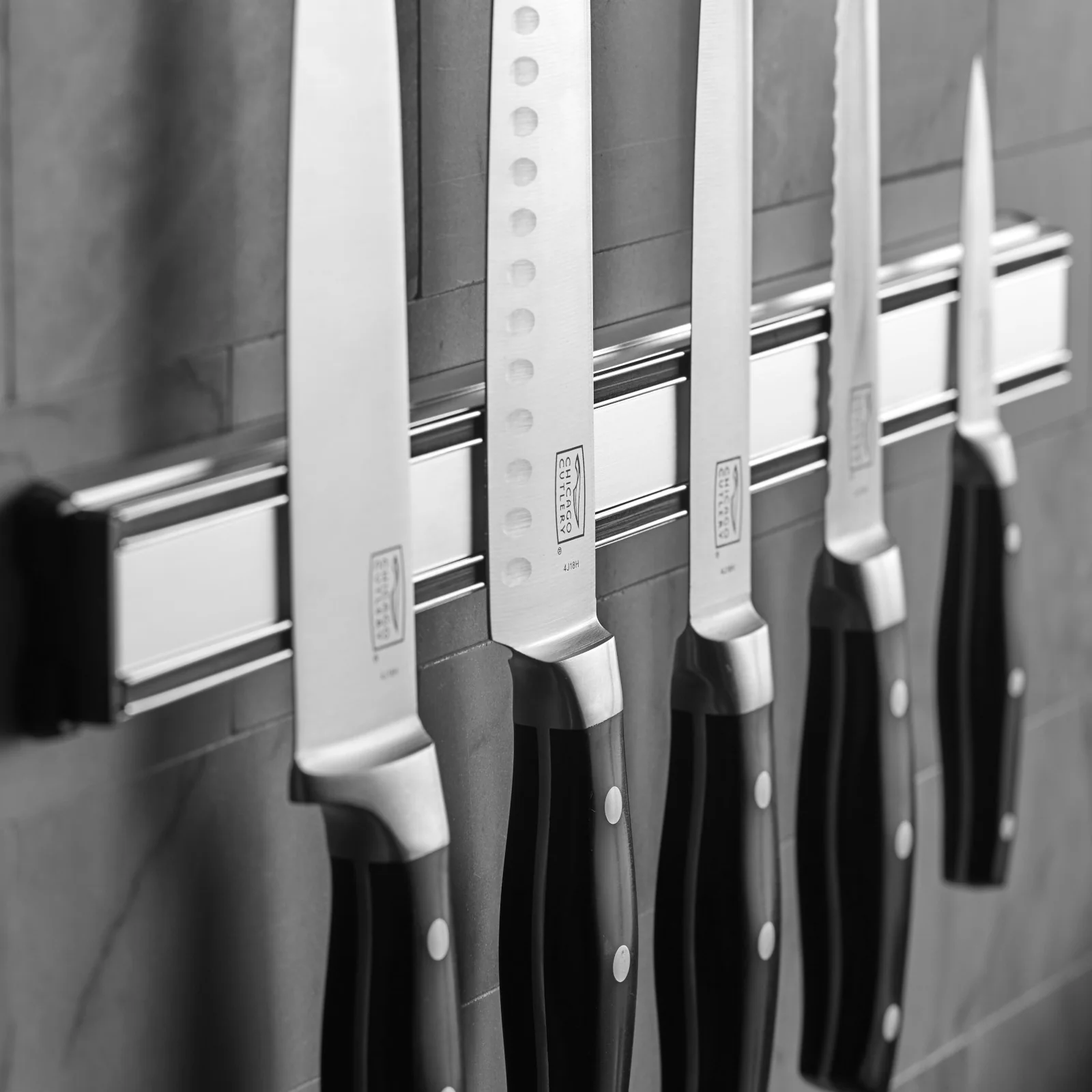 Chicago Cutlery® 18" Stainless Steel Magnetic Knife Storage Strip - Image 3